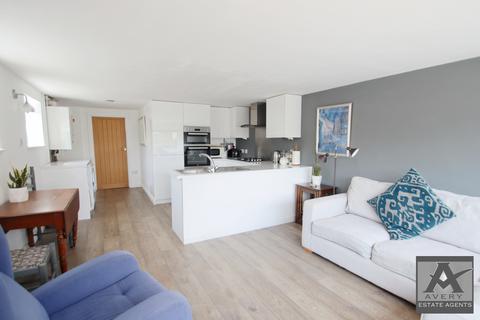1 bedroom flat to rent, Claverham, BS49