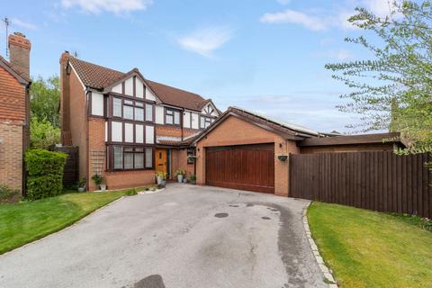 4 bedroom detached house for sale, Foxhills Close, Appleton, WA4