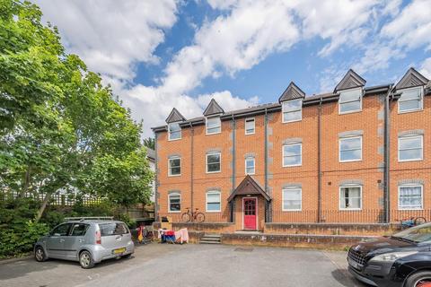 1 bedroom flat for sale, Reading,  Berkshire,  RG2