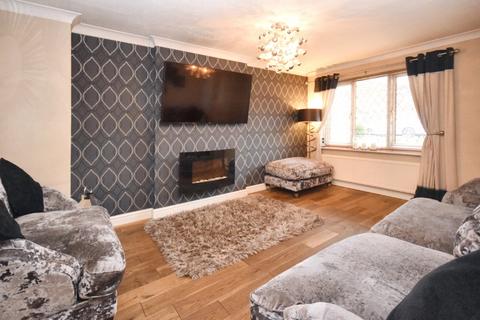 3 bedroom detached house for sale, Park Lands, Ossett, West Yorkshire