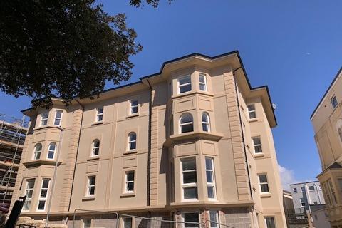 2 bedroom flat to rent, Flat 16 Lynton House, Maderia Road, Weston Super Mare, North Somerset