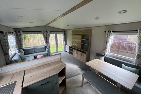 2 bedroom holiday park home for sale, Totnes Rd, Paignton, Devon TQ4