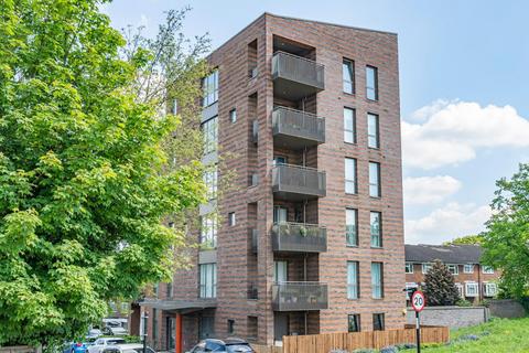 Flat 1, 2d Harold Road, London, SE19 3FB