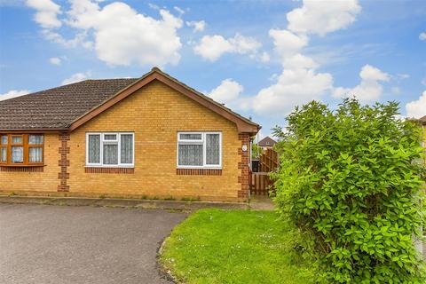 2 bedroom semi-detached bungalow for sale, Taverners Green Close, Wickford, Essex
