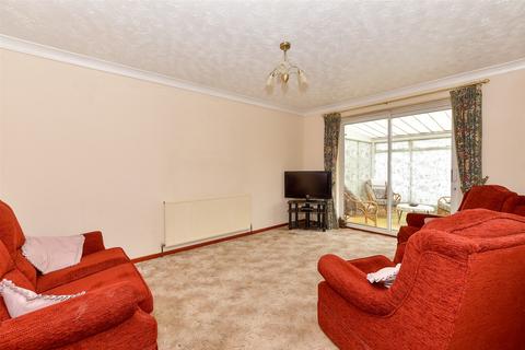 2 bedroom semi-detached bungalow for sale, Taverners Green Close, Wickford, Essex