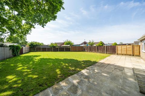 4 bedroom detached bungalow for sale, Arden Moor Way, North Hykeham, Lincoln, Lincolnshire, LN6