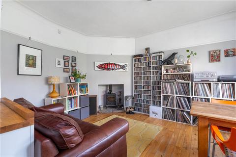 21 Moor Drive, Leeds, LS6 4BY
