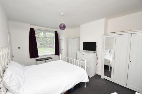 92 Mosspark Oval, Glasgow, G52 1LE