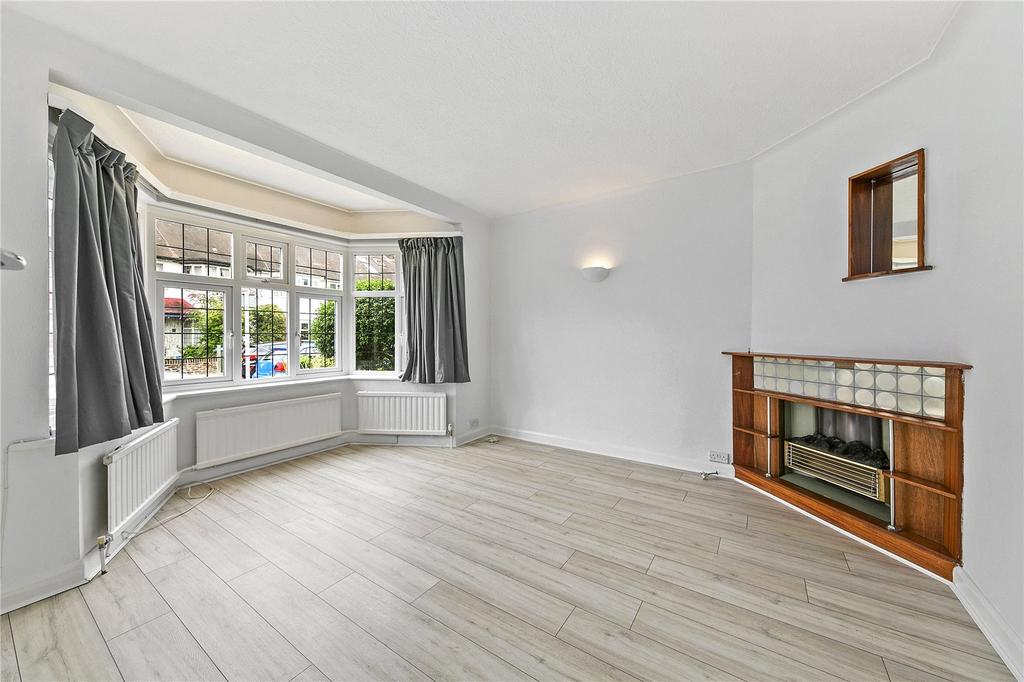 House in Middlesex - View 4