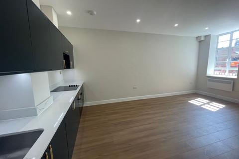 2 bedroom flat to rent, 1 LEMNA ROAD, E11 1FF
