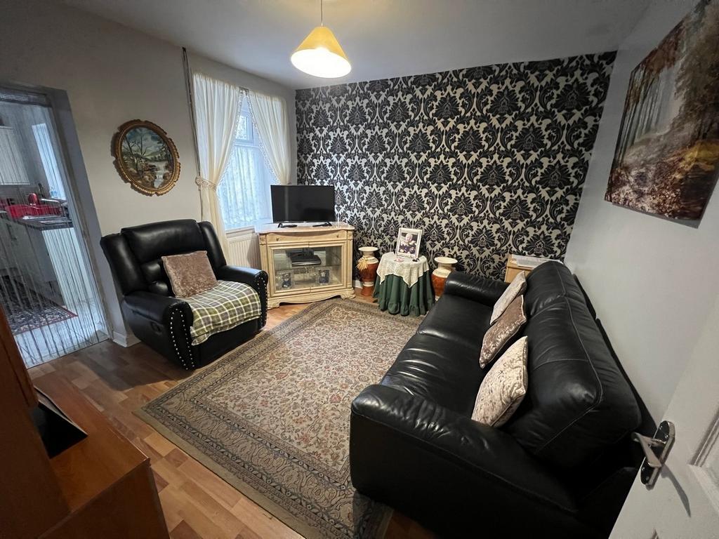 Oxford Street Maerdy Ferndale 2 bed terraced house for sale £65,000
