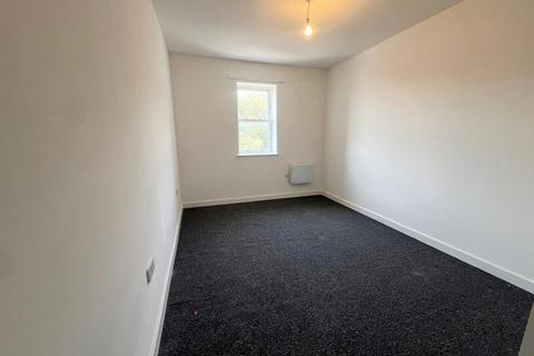 2 bedroom flat to rent, Flat 13, Lynton House, Madeira Road, Weston Super Mare