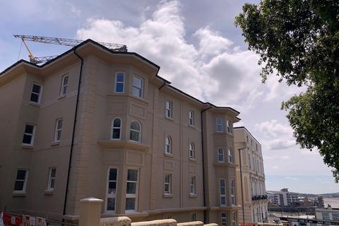 2 bedroom flat to rent, Flat 13, Lynton House, Madeira Road, Weston Super Mare