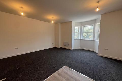 2 bedroom flat to rent, Flat 13, Lynton House, Madeira Road, Weston Super Mare