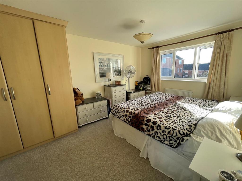 Master Bedroom.jpg