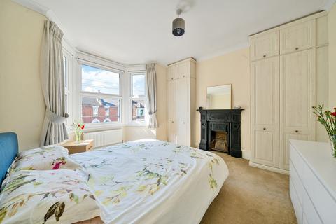33 Greenvale Road, London, SE9 1PB
