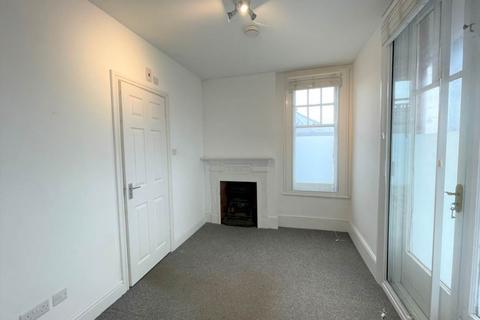 1 bedroom flat to rent, The Old Bell, Henfield, West Sussex
