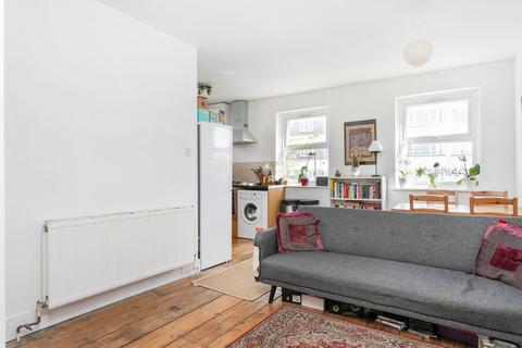 35b Upper Clapton Road, London, E5 8AY