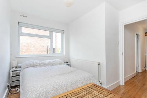 35b Upper Clapton Road, London, E5 8AY