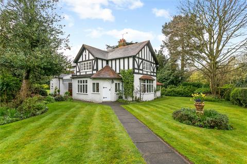 Farm Road, Bourne End, Buckinghamshire, SL8