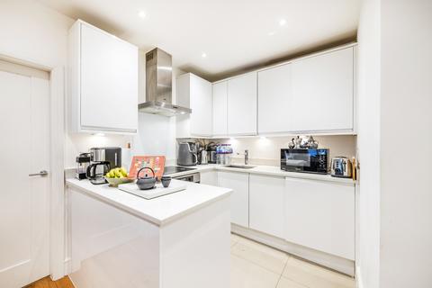 Studio to rent, Grove End Gardens, Grove End Road, St Johns Wood, London, NW8