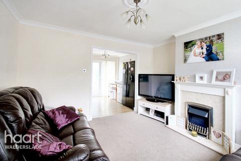 2 bedroom terraced house for sale, Scotby Avenue, Chatham