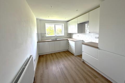 2 bedroom flat to rent, 3 Cranford Avenue, Exmouth EX8
