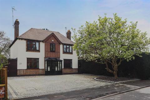 4 bedroom detached house for sale, Quineys Road, Stratford-Upon-Avon CV37