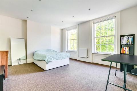 4 bedroom apartment to rent, Finchley Road, St Johns's Wood, London, NW8