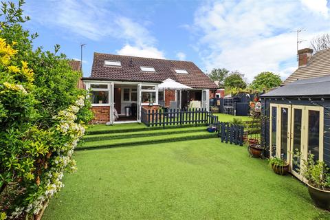 3 bedroom chalet for sale, Ditchling Way, Hailsham BN27