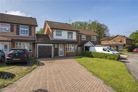 3 bedroom detached house for sale, Kingsford Close, Woodley, Reading