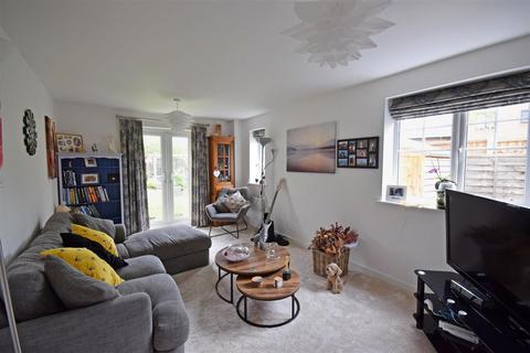 50 Bailey Avenue, Meon Vale, Stratford-upon-avon, CV37 8QW