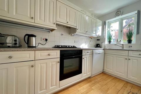 4 bedroom end of terrace house for sale, Wheelers Court, Stratford-Upon-Avon CV37