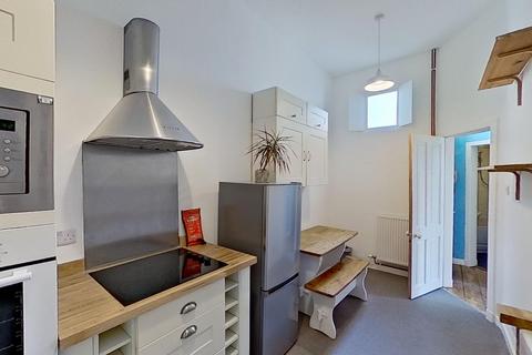 2 bedroom flat to rent, Bothwell Street, Edinburgh, Midlothian, EH7