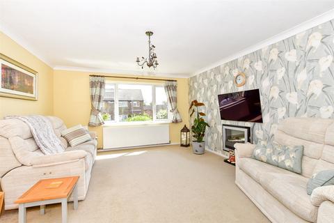 4 bedroom detached house for sale, Bourg De Peage Avenue, East Grinstead, West Sussex