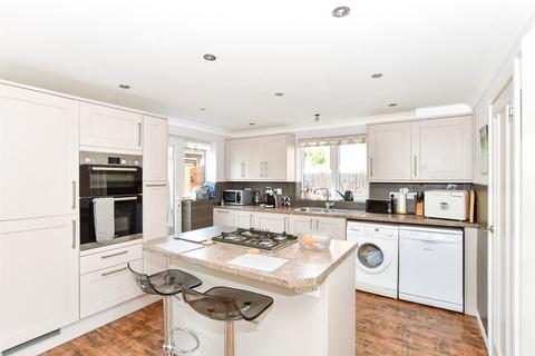 4 bedroom detached house for sale, Bourg De Peage Avenue, East Grinstead, West Sussex