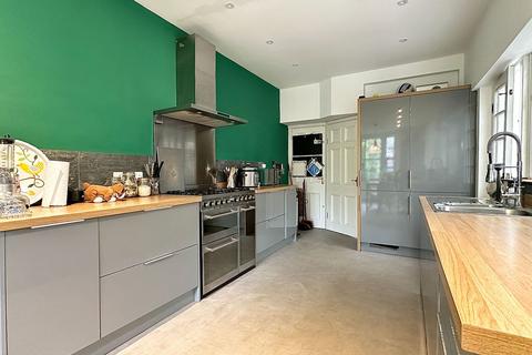 140 Ashburnham Road, Northampton, NN1 4RB