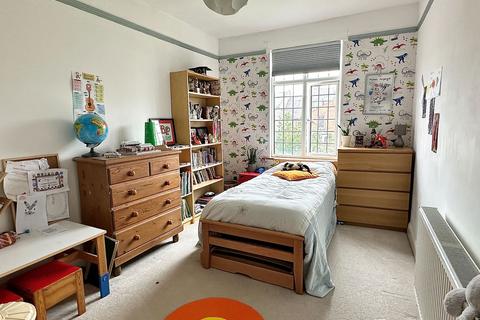 140 Ashburnham Road, Northampton, NN1 4RB