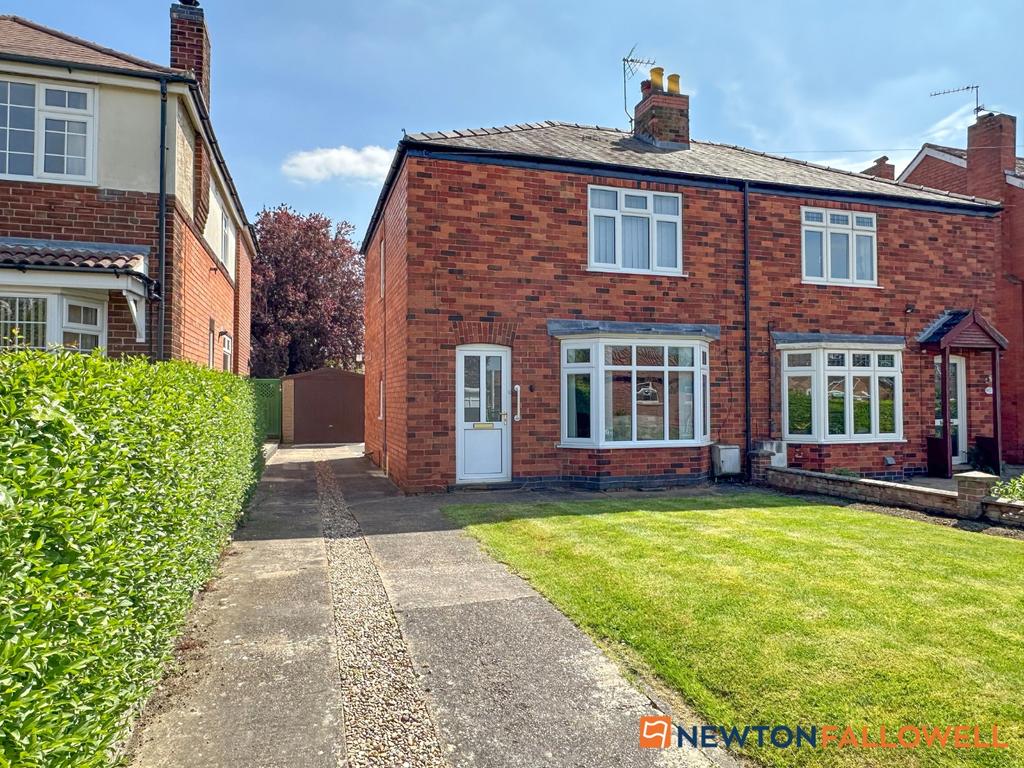 Sibcy Lane, Balderton NG24 3 bed semidetached house for sale £200,000