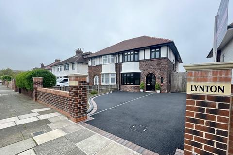 4 bedroom semi-detached house for sale, Southport PR8