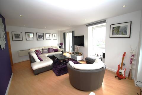 2 bedroom apartment for sale, Sovereign Point, 31 The Quays, Salford, Lancashire, M50