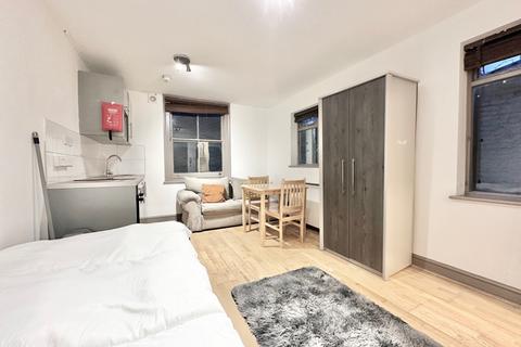 undefined, Kilburn High Road, London NW6