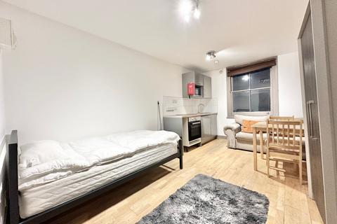 undefined, Kilburn High Road, London NW6