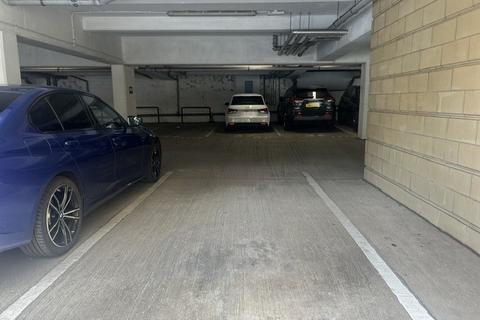 Parking to rent, 15 High Riggs, Edinburgh EH3