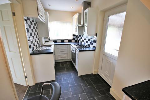 3 bedroom semi-detached house for sale, Kinross Avenue, Ashton-In-Makerfield, Wigan, WN4 0UB