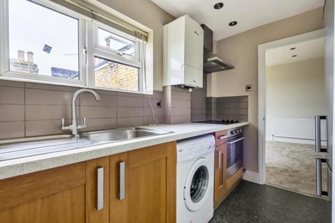 2 bedroom apartment to rent, Brackenbury Road London W6