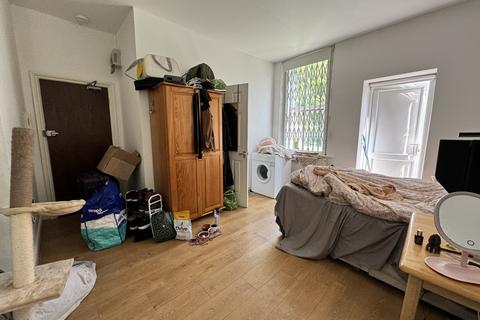 Studio to rent, West End Lane, London NW6