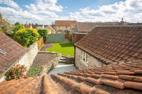 36 Bondgate, Helmsley, York, YO62 5BR