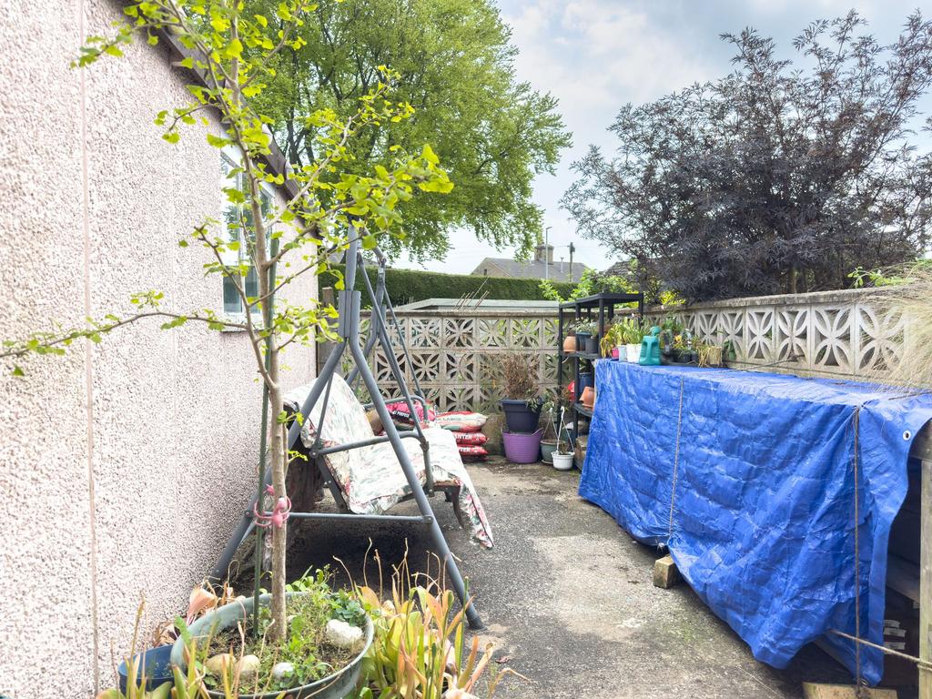 Potting area