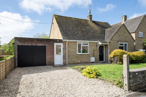 2 bedroom detached bungalow for sale, Almin, Redesdale Place, Moreton-in-Marsh, Gloucestershire